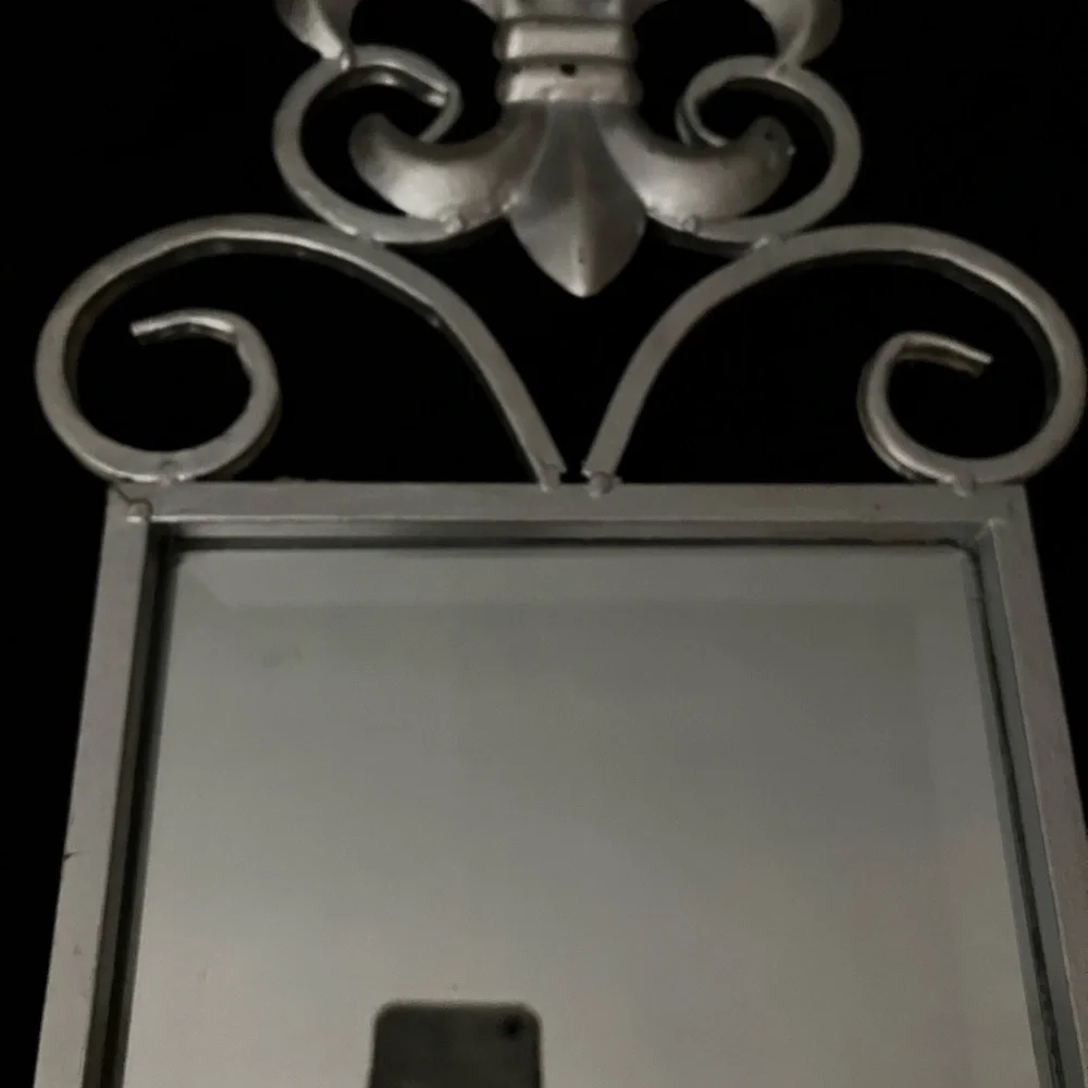Elegant Silver Wall Mirror with Fleur-de-Lis Design set of 2